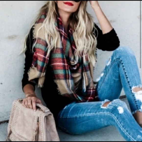 Plaid Blanket Scarf - Picture 3 of 3